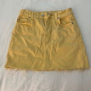 Baby yellow topshop skirt with frayed ends